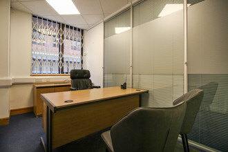 286 Chase Rd, London for lease Interior Photo- Image 1 of 8