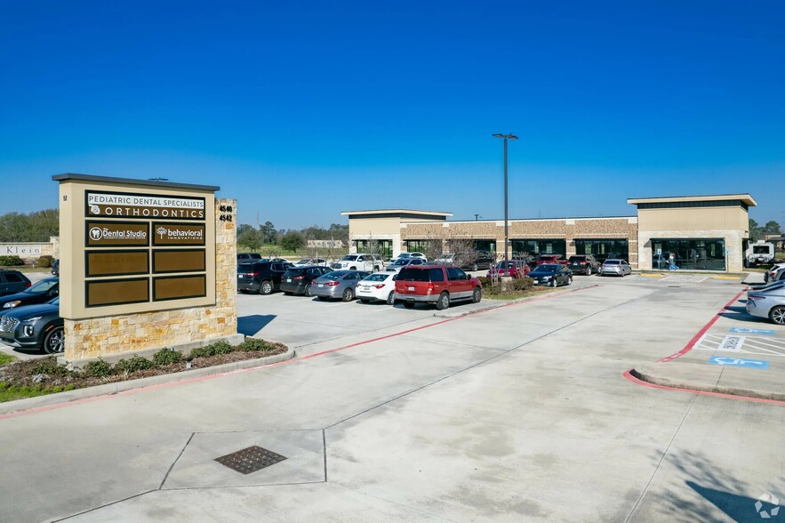 4544 Spring Stuebner Rd, Spring, TX for lease - Building Photo - Image 3 of 8