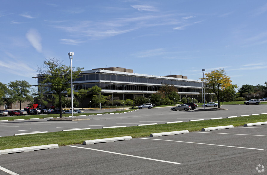 1111 Durham Ave, South Plainfield, NJ for sale - Primary Photo - Image 1 of 1