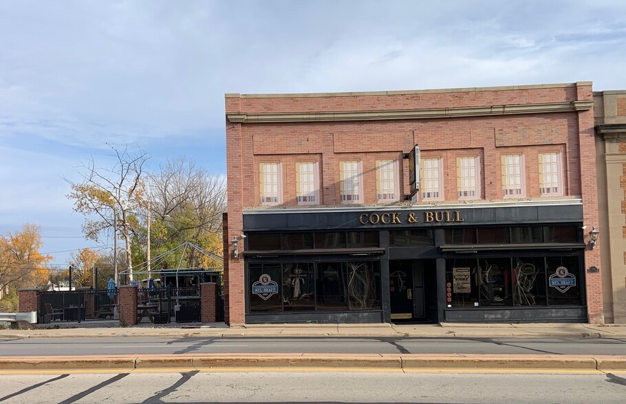 1237 Main St, Green Bay, WI for sale - Primary Photo - Image 1 of 8