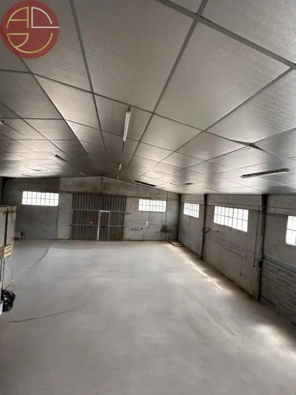 Vente Entrepôt 650 m² - Photo 1