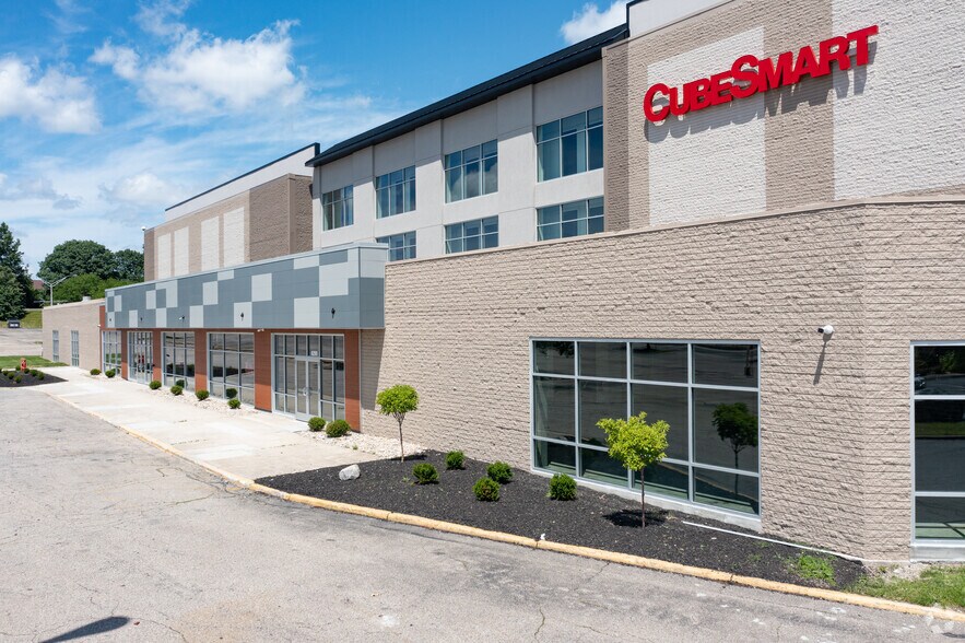 6300 Glenway Ave, Cincinnati, OH 45211 West Town Centre