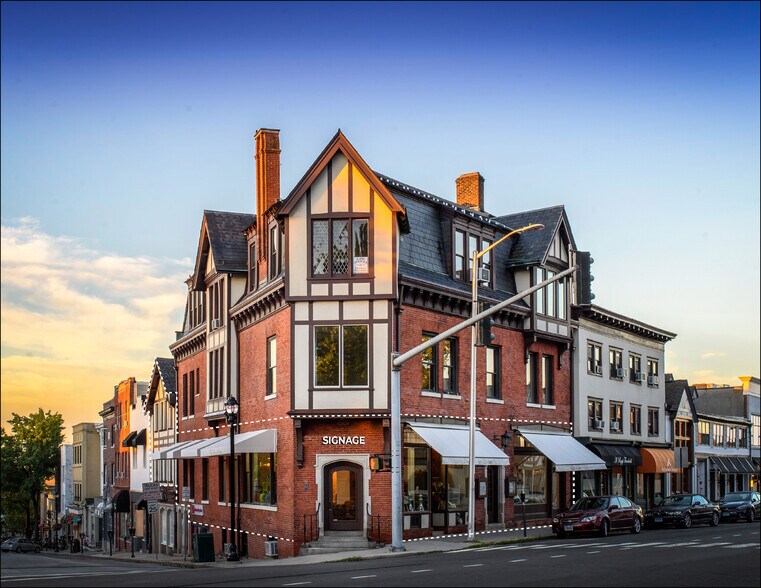 2-8 Greenwich Ave, Greenwich, CT for lease - Primary Photo - Image 1 of 14