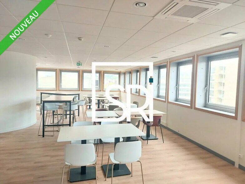 Office in Clermont-Ferrand for lease - Interior Photo - Image 2 of 12