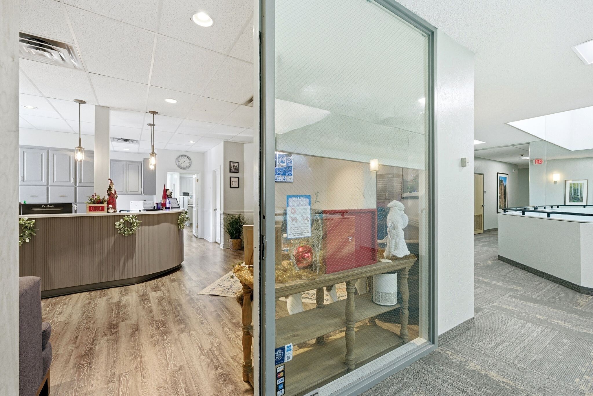 7138 S Highland Dr, Salt Lake City, UT for lease Interior Photo- Image 1 of 24