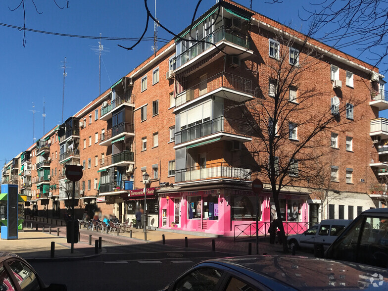 Multifamily in Madrid, MAD for sale - Primary Photo - Image 1 of 2