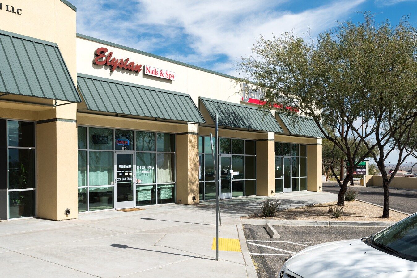 140 W Duval Mine Rd, Green Valley, AZ 85614