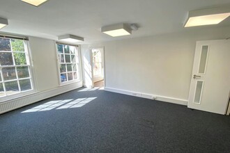 Market Sq, Westerham for lease Interior Photo- Image 2 of 2