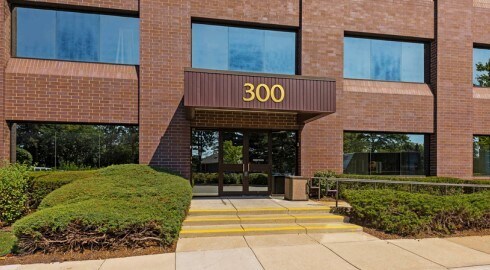 290-300 S County Farm Rd, Wheaton, IL for lease Building Photo- Image 1 of 2