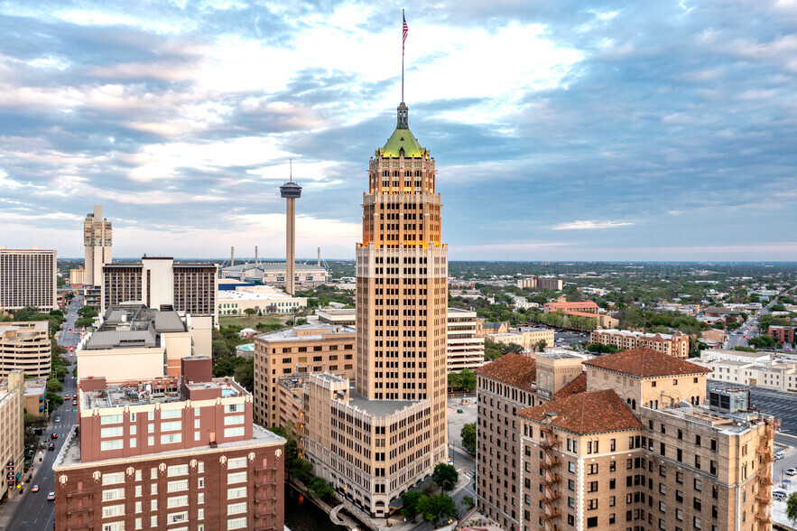 310 S Saint Marys St, San Antonio, TX for sale - Primary Photo - Image 1 of 1