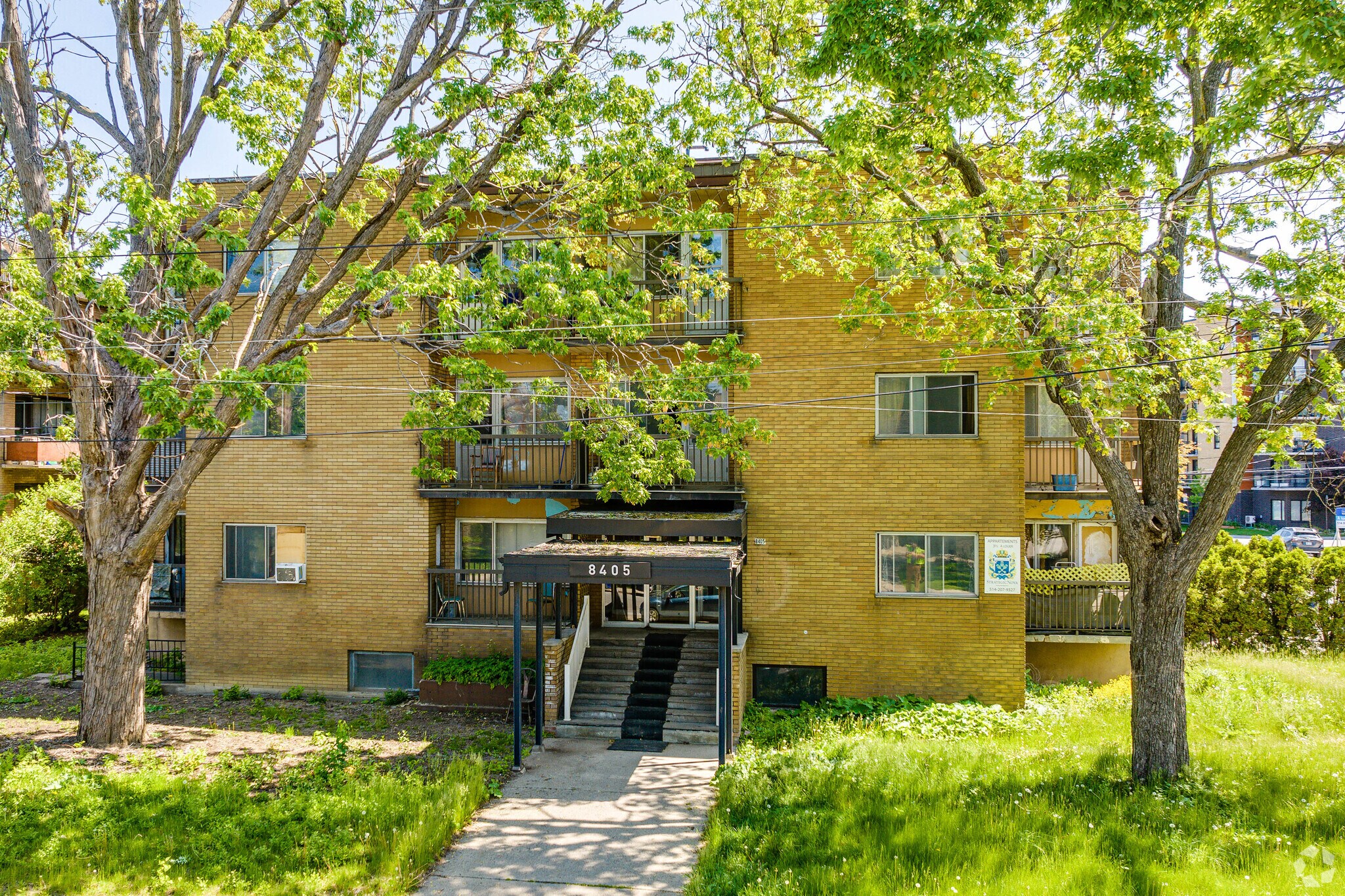 8405 Rue Bougainville, Montréal, QC for sale Primary Photo- Image 1 of 1