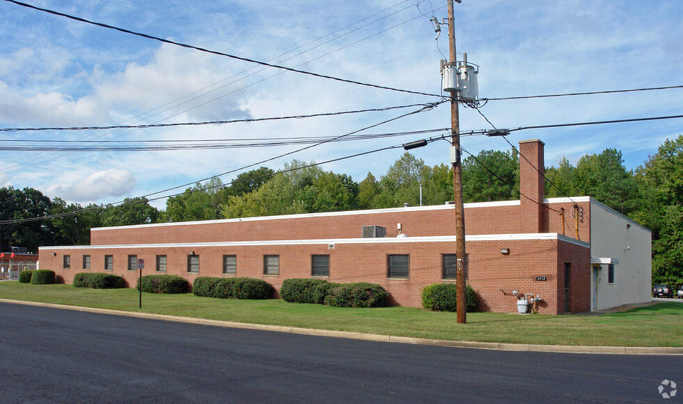 2412 Grenoble Rd, Richmond, VA for lease - Primary Photo - Image 1 of 4