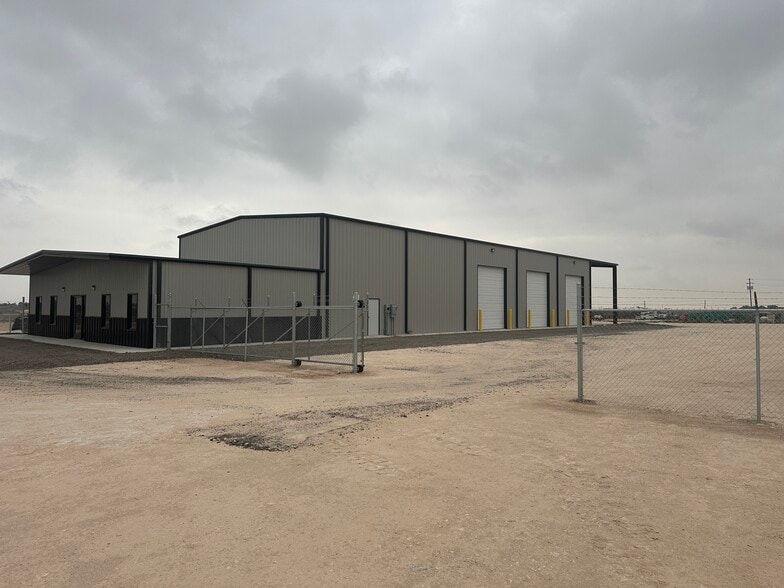 3015 W County Road 135, Midland, TX for lease - Building Photo - Image 3 of 10