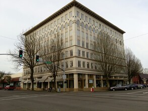 408 SW Monroe Ave, Corvallis, OR for lease Building Photo- Image 1 of 8