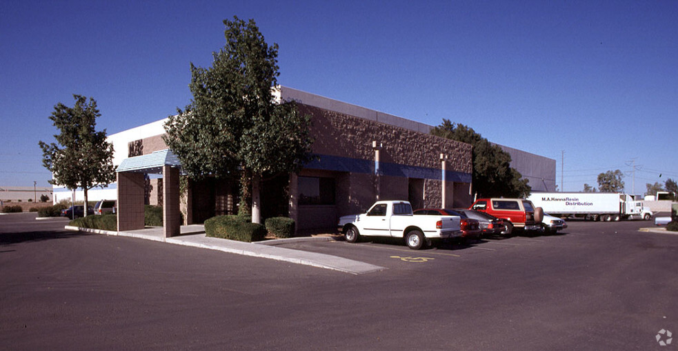 6838 W Frye Rd, Chandler, AZ for lease - Building Photo - Image 1 of 8