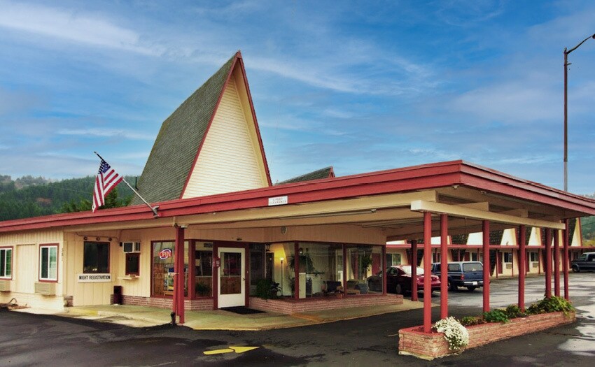 581 John Long Rd, Oakland, OR for sale - Building Photo - Image 1 of 1