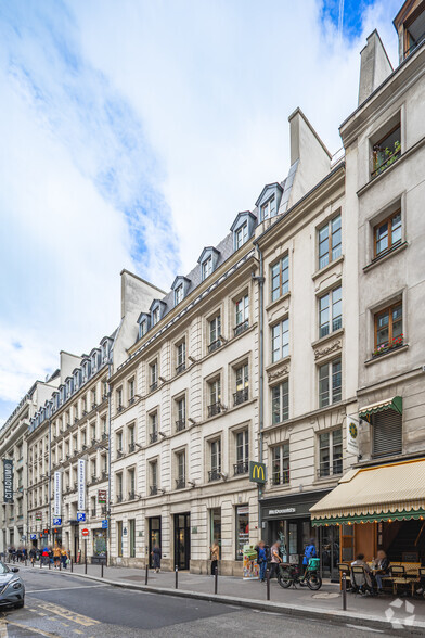 92-98 Rue De Provence, Paris for lease - Building Photo - Image 2 of 26