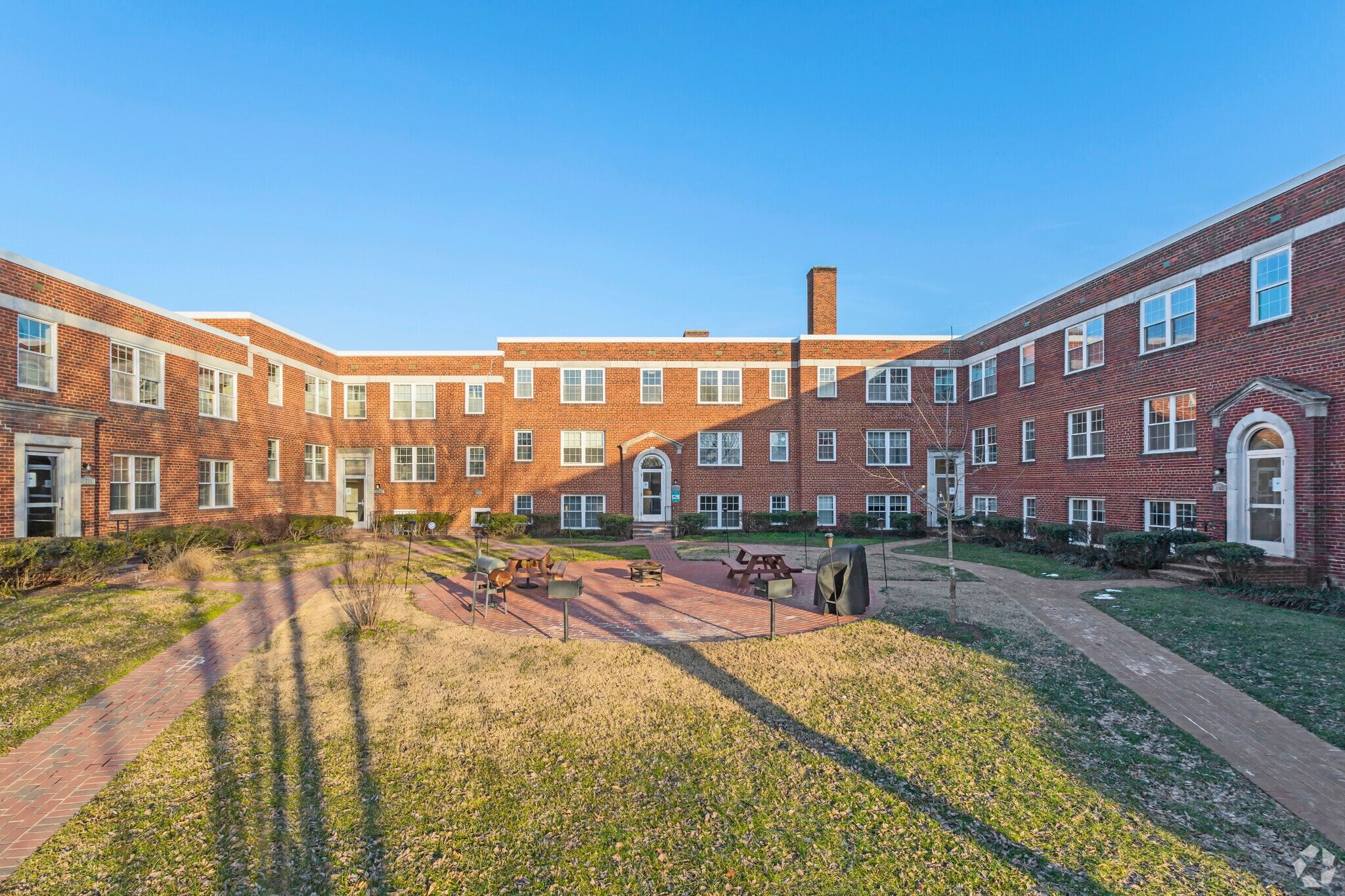 201 16th St NE, Washington, DC for sale Building Photo- Image 1 of 14