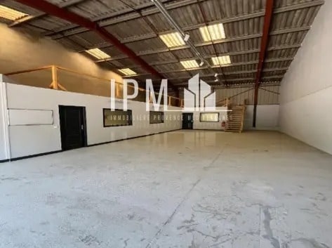 Flex in Gémenos for lease Interior Photo- Image 1 of 4