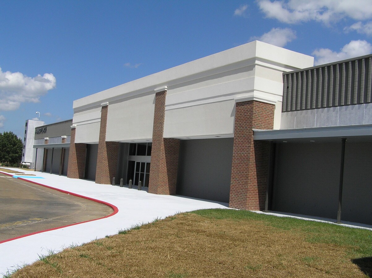 3645 Metro Dr, Jackson, MS 39209