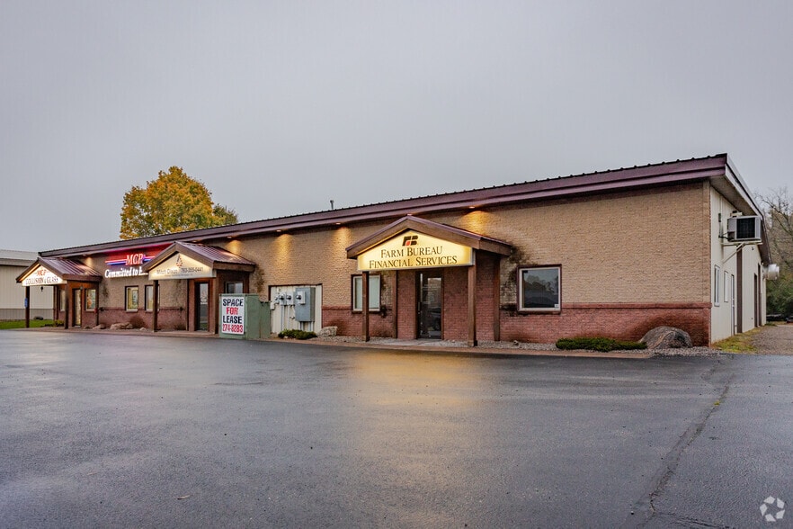 980 Elm St E, Annandale, MN for lease - Primary Photo - Image 1 of 2