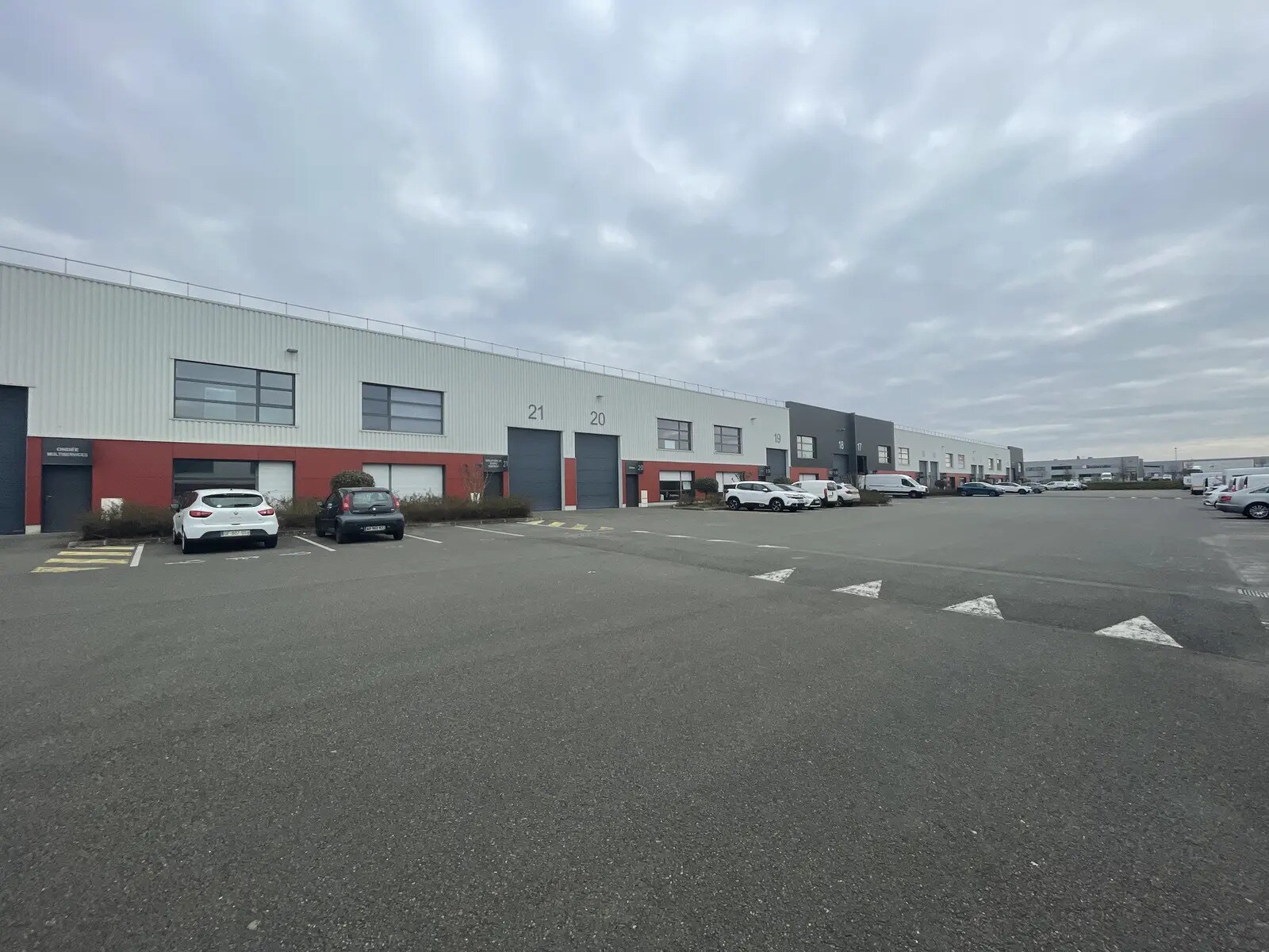 20 Avenue Gustave Eiffel, Gellainville for lease Building Photo- Image 1 of 17