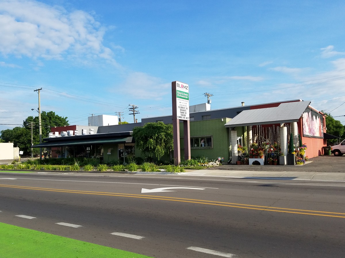 503 E 9 Mile Rd, Ferndale, MI 48220