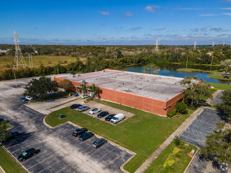 5908 Breckenridge Pky, Tampa, FL for lease - Aerial - Image 3 of 7