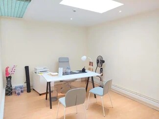 More details for Boulevard Emile Zola, Houilles - Office for Lease