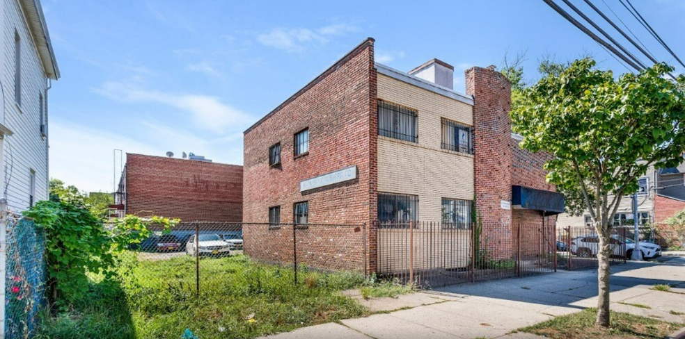 168-30 89th Ave, Jamaica, NY for sale - Building Photo - Image 3 of 16