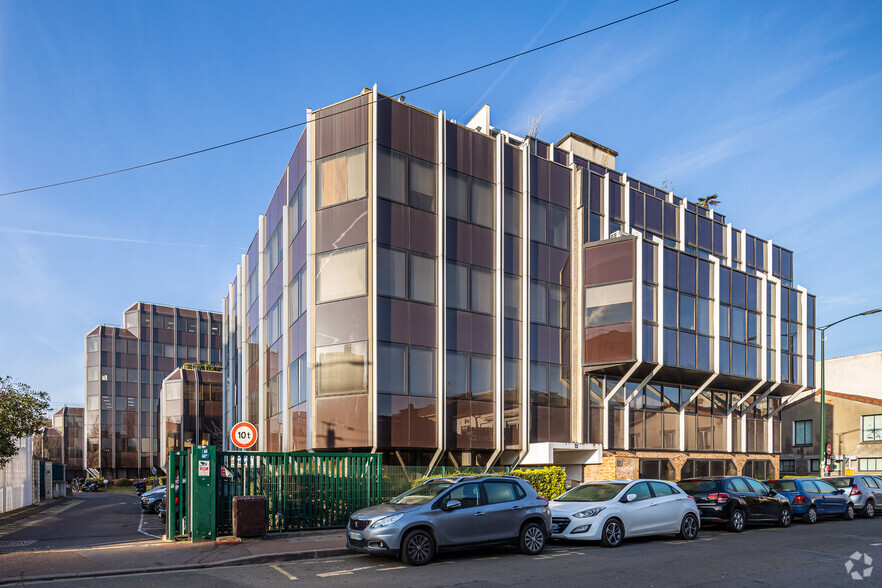 60 Rue Etienne Dolet, Malakoff for sale - Building Photo - Image 2 of 3