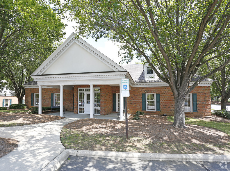 Park Crossing Medical Office Park portfolio of 4 properties for sale on LoopNet.com - Building Photo - Image 1 of 4