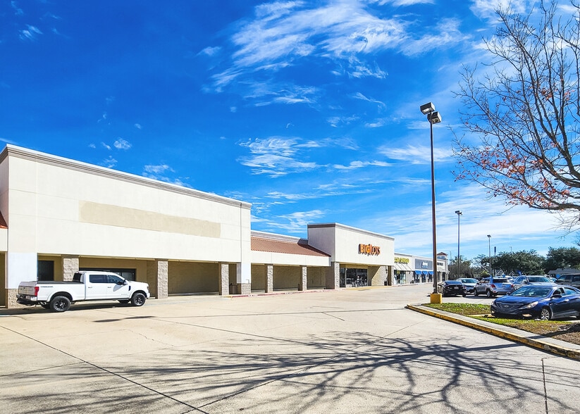 108 W Airline Hwy, La Place, LA for lease - Building Photo - Image 1 of 6