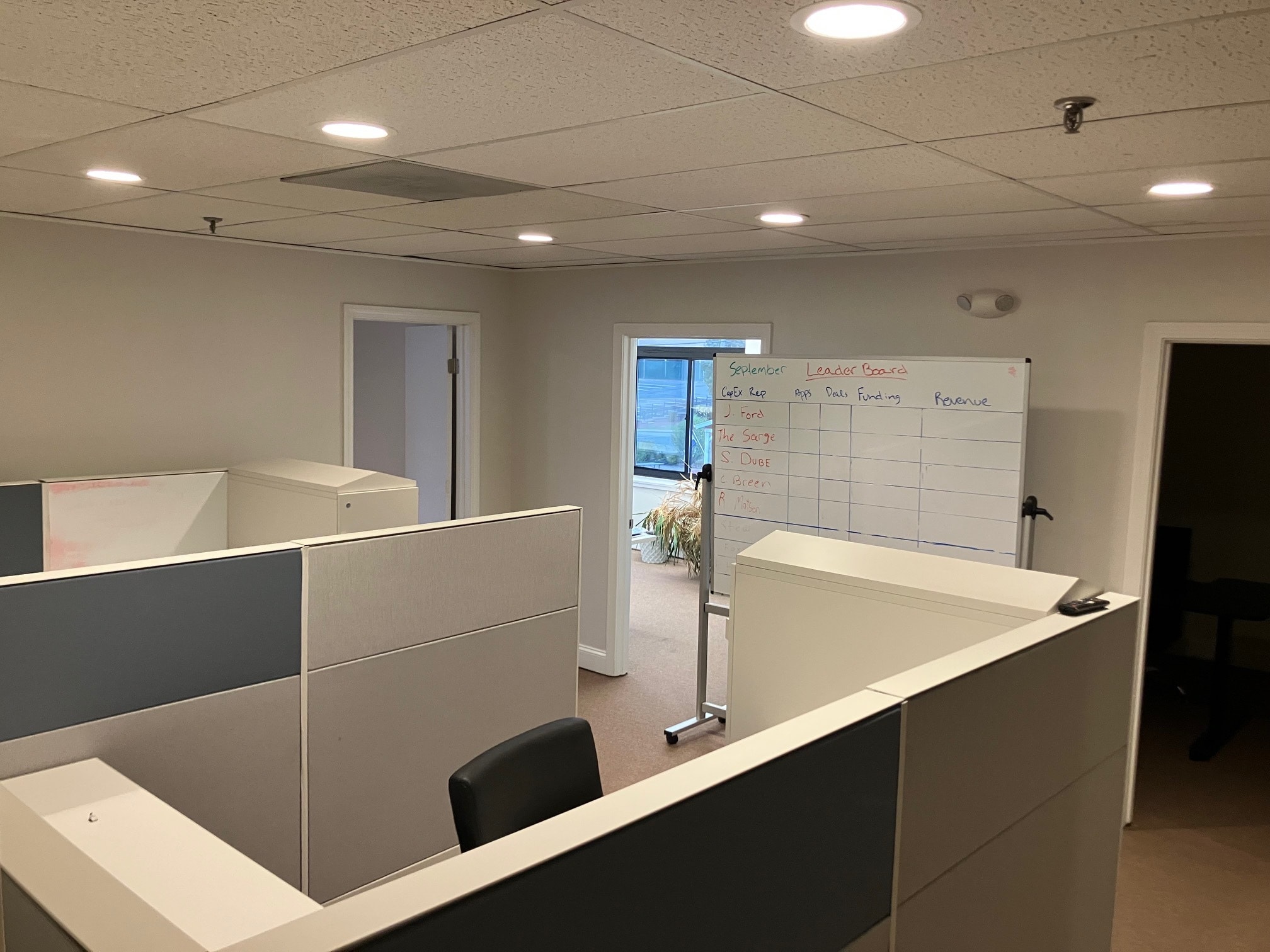 253 Low St, Newburyport, MA for lease Interior Photo- Image 1 of 12