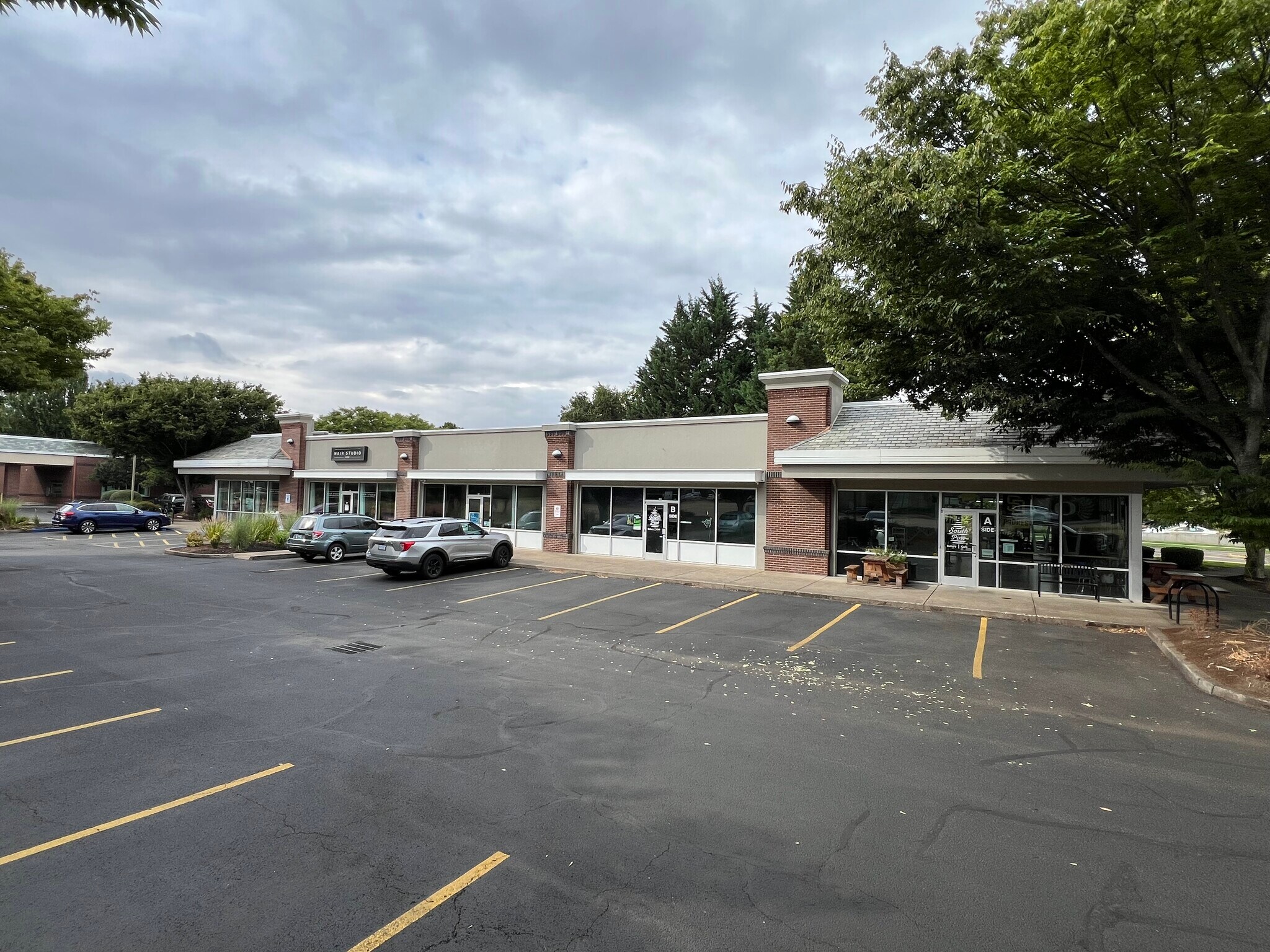 2866 Crescent Ave, Eugene, OR for sale Building Photo- Image 1 of 1