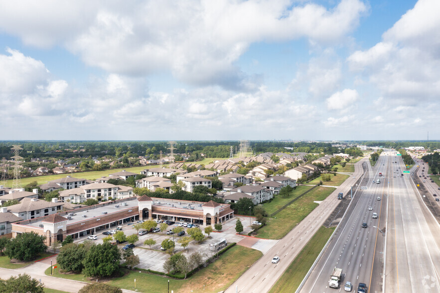 8650 N Sam Houston Pky E, Humble, TX for lease - Aerial - Image 3 of 10