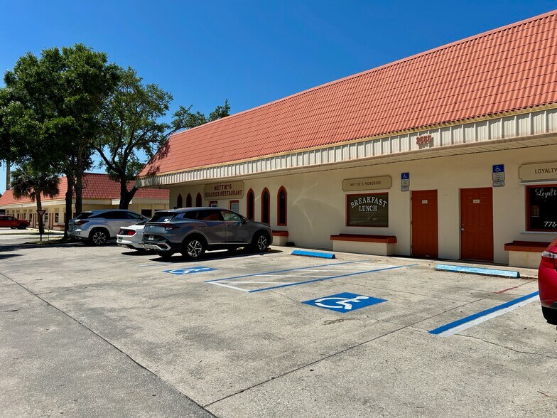 2501 27th Ave, Vero Beach, FL for lease - Building Photo - Image 1 of 8
