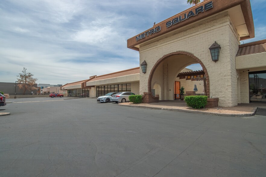 2855 W Cactus Rd, Phoenix, AZ for lease - Building Photo - Image 3 of 3