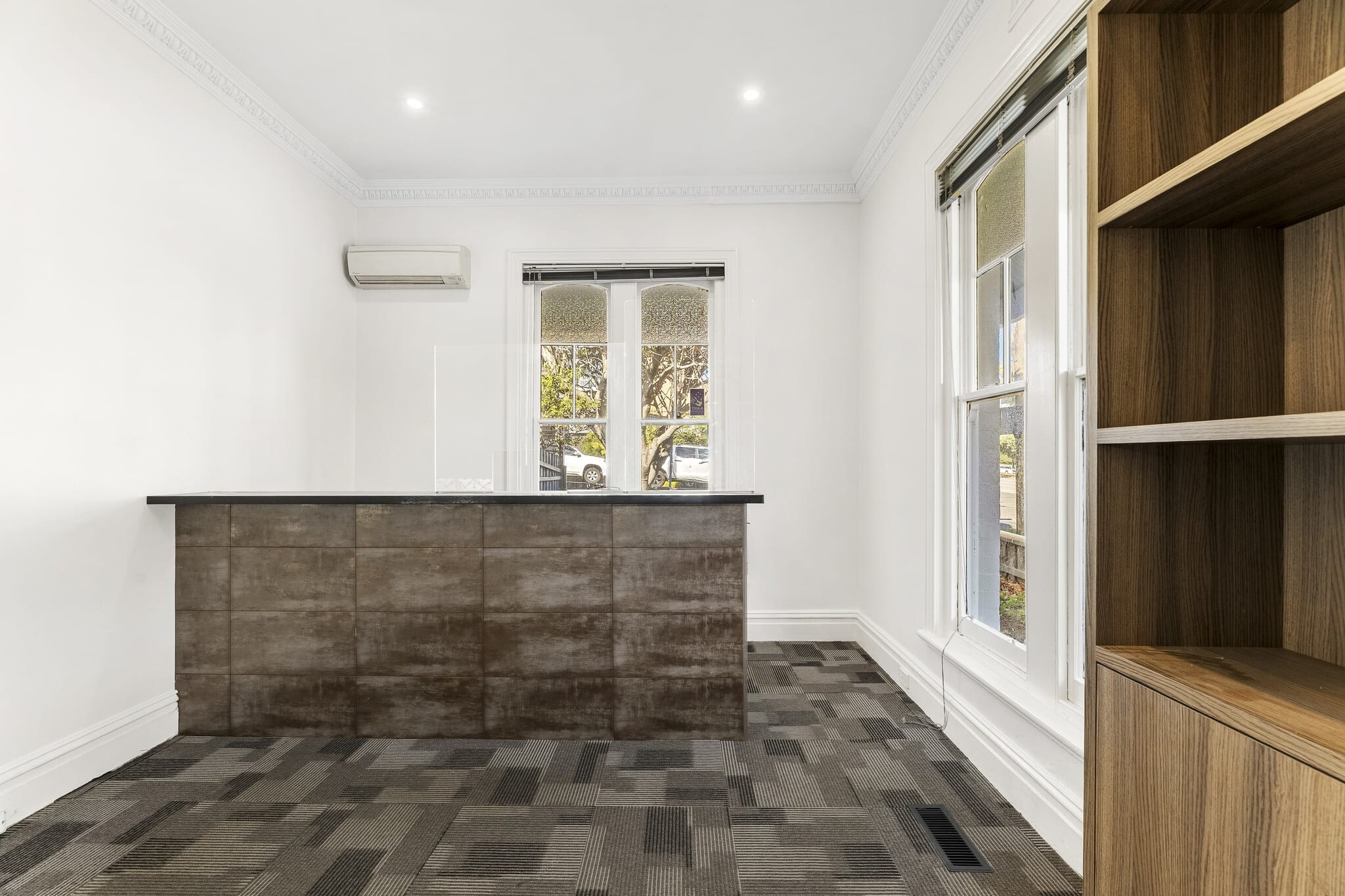 14 Rusden St, Elsternwick for lease Interior Photo- Image 1 of 10