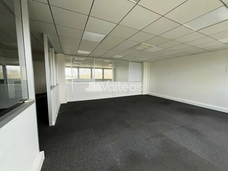 2 Bis Rue Marcel Doret, Blagnac for lease - Interior Photo - Image 2 of 17