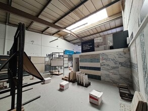 Erica Rd, Milton Keynes for lease Interior Photo- Image 1 of 3