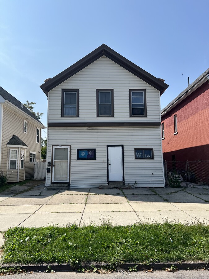300 Busti Ave, Buffalo, NY 14201