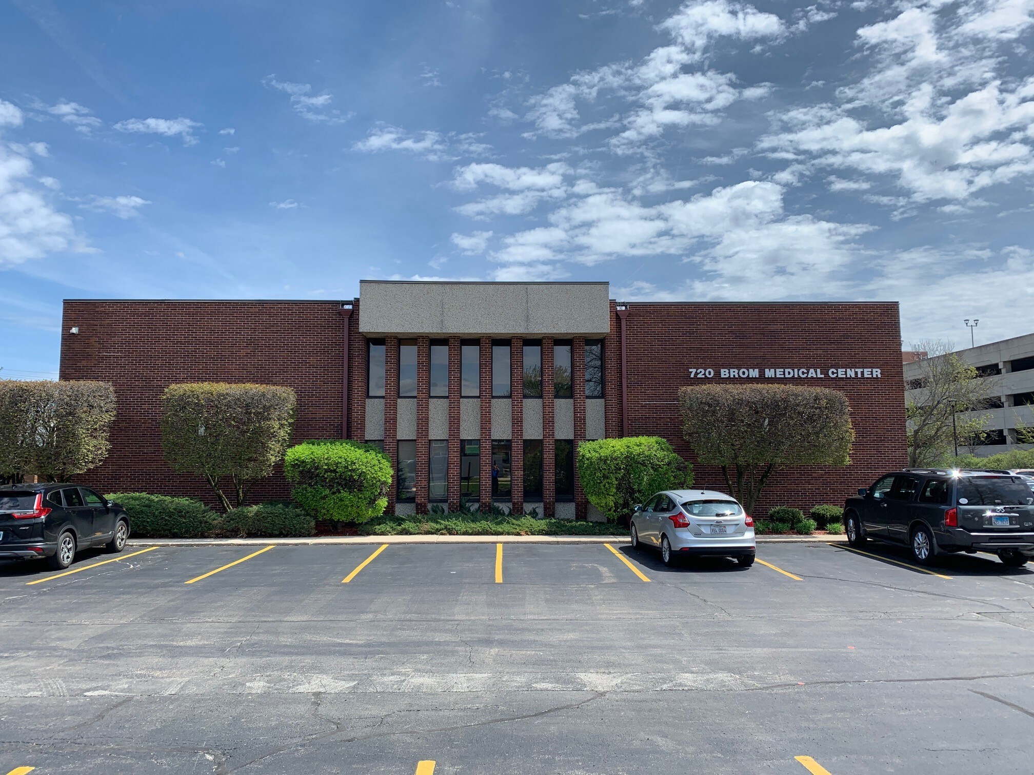 720 Brom Ct, Naperville, IL for sale Building Photo- Image 1 of 1