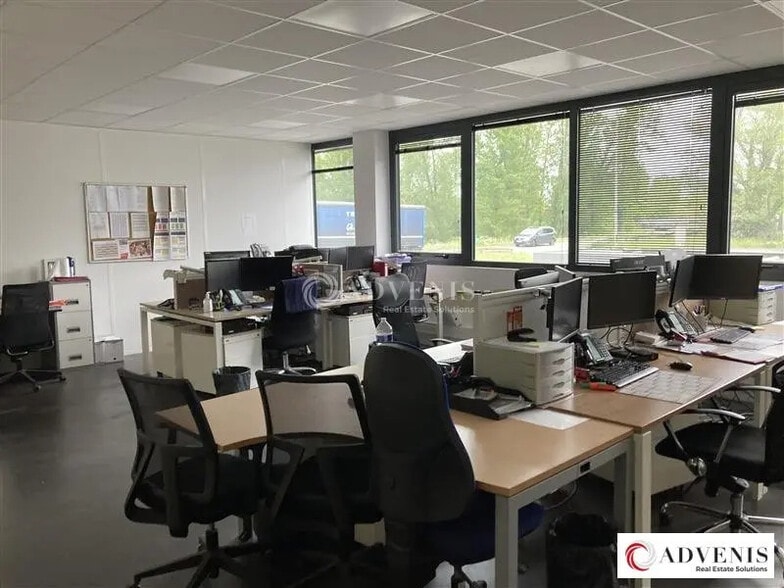 Flex in Bruges for lease - Interior Photo - Image 3 of 9