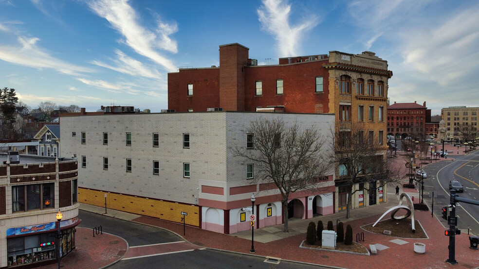 122 Main St, New Britain, CT for sale - Building Photo - Image 1 of 1