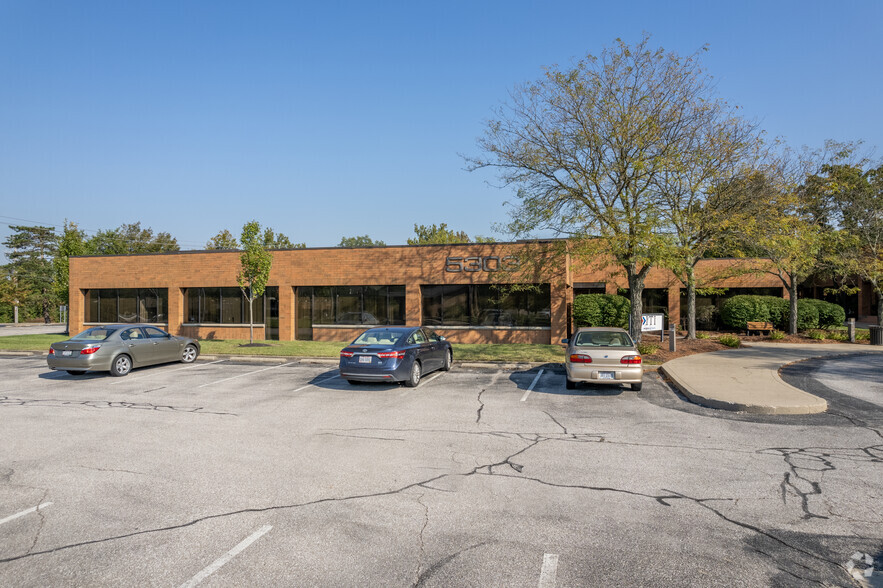 5303 Dupont Cir, Milford, OH for lease - Building Photo - Image 3 of 4