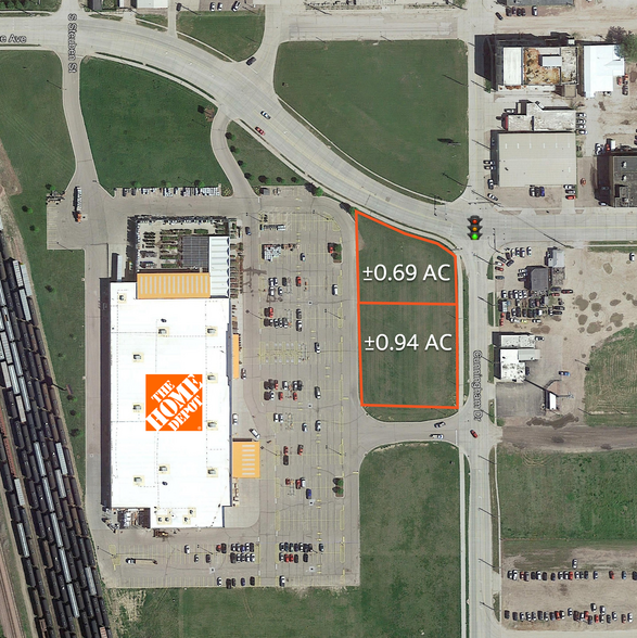 Cunningham Dr. & Leech Ave., Sioux City, IA 51101 | LoopNet