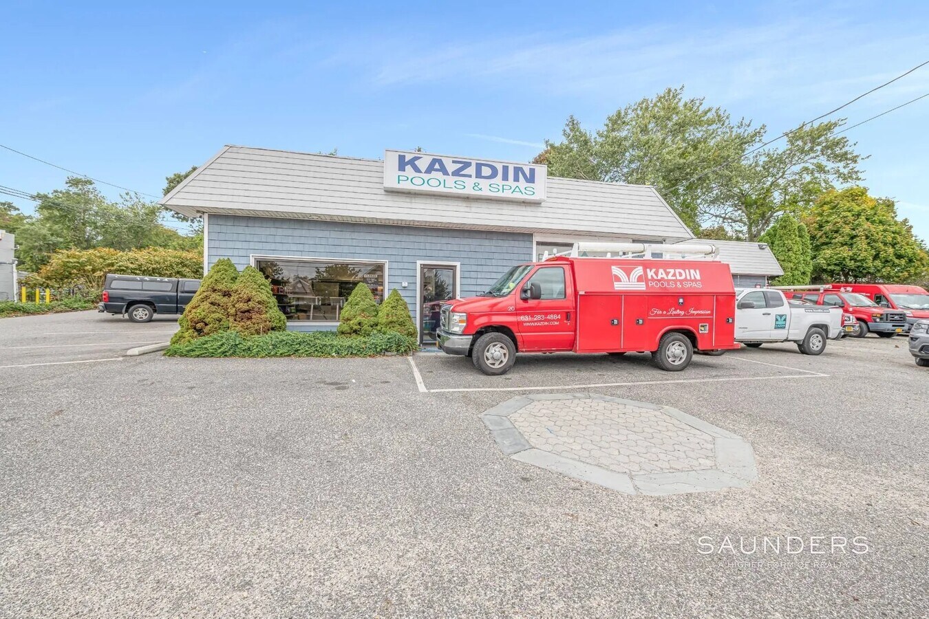 833 County Road 39, Southampton, NY 11968