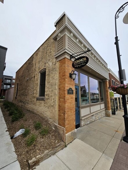 N88 W16606 Main St, Menomonee Falls, WI for sale - Building Photo - Image 1 of 1