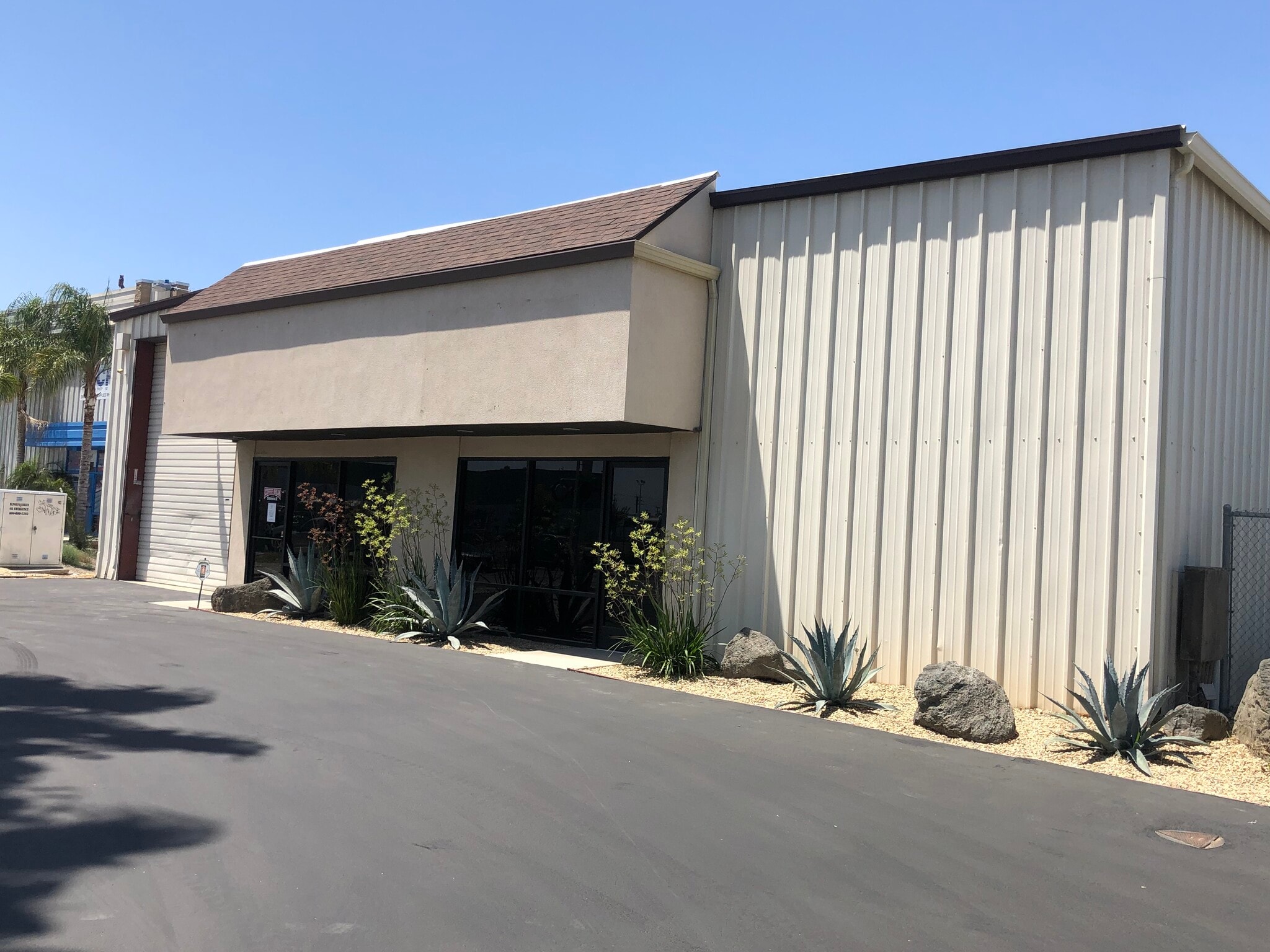 4551 Grissom St, Bakersfield, CA for lease Building Photo- Image 1 of 4